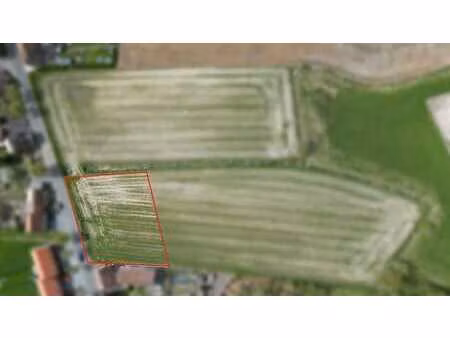 terrain de +/- 23a 66ca en zone d’habitat à caractère rural