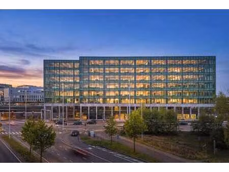 nouveau bureaux pret de la gare berchem