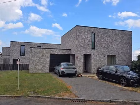 maison à louer à leefdaal € 2.350 (lpxtx) - a property & pelsmaekers | zimmo