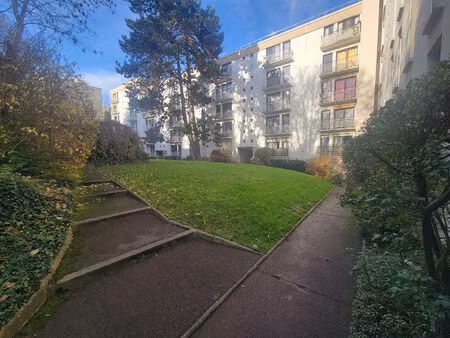 appartement 4 pièce(s)