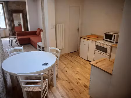 location appartement 2 pièces 48 m² à bordeaux (33000)