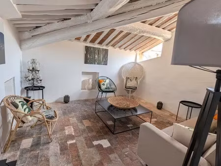 vente appartement 3 pièces 63 m² lourmarin (84160)