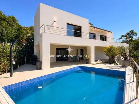 vente maison 4 pièces 140 m² fréjus (83370)