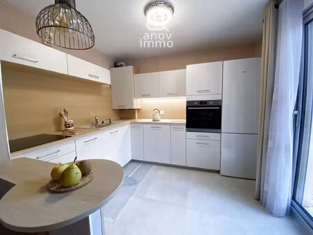 charbonnières-les-bains appartement de standing avec superbe terrasse de 50 m2