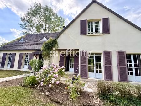 maison 8 pièces - 246 m²