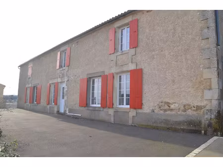 vente maison 7 pièces 260 m² saint-jean-d’hermine (85210)