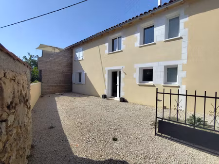 vente immeuble 113 m² iteuil (86240)
