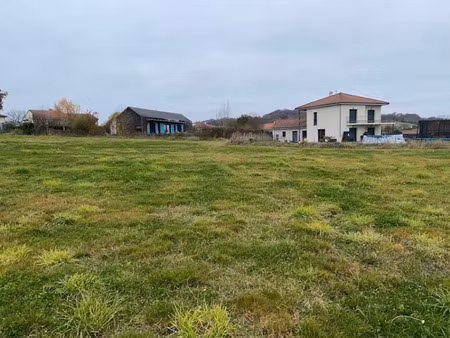 vente terrain 3240 m² à ytrac (15000)  65 000 €
