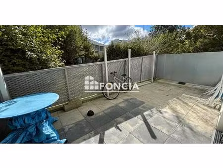 appartement t2 avec grande terrasse