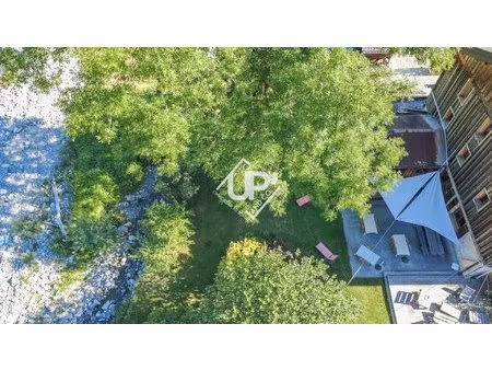 ensemble immobilier de caractère – plus de 530 m² au cœur des aravis