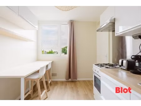 a louer / rennes - villejean - t5 meuble - 70m² - 1800€ cc - balcon & cave