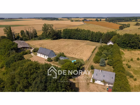 propriété de 2 maisons + espace équestre sur 3 5 hectares