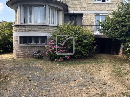 maison objat - 7 pièces - 179 m2