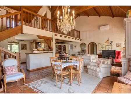 maison saint fiacre sur maine 8 pièce(s) 157 m² sur une parcelle de plus de 1100 m²