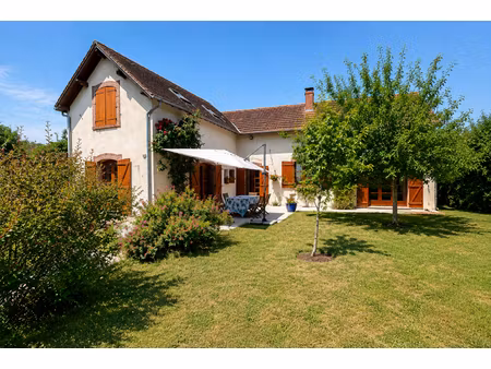maison familiale à environ 10mns de la gare de maintenon