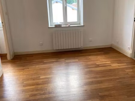 location appartement 2 pièces 40 m² à chatenois (88170)  400 €