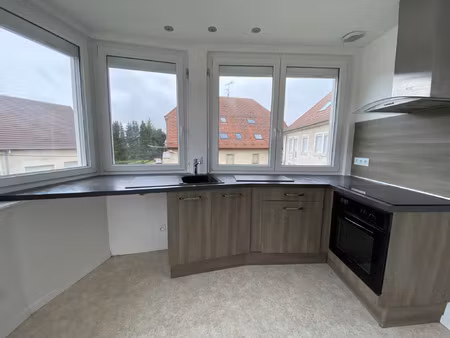 location appartement 4 pièces 69 m² à charquemont (25140)