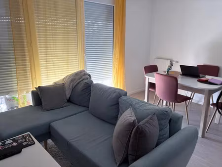 location meublée appartement 2 pièces 42 m² à ermont (95120)  915 €