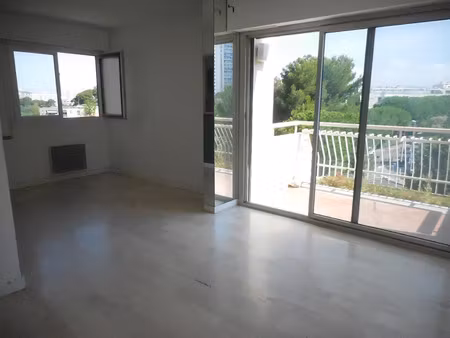 location appartement 2 pièces 43 m² à marseille 9 (13009)
