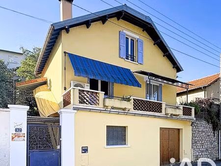 maison à millau (12100)