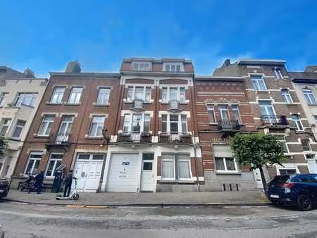a vendre à anderlecht: appartement duplex 4 chambres -170m²