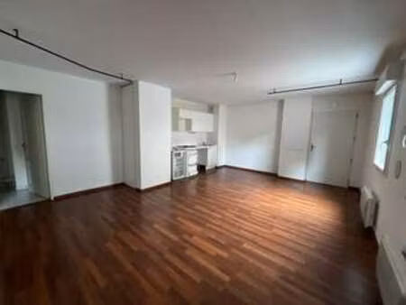 location appartement 2 pièces à nantes (44000) : à louer 2 pièces / 48m² nantes
