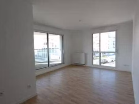 location appartement 2 pièces à rezé (44400) : à louer 2 pièces / 46m² rezé