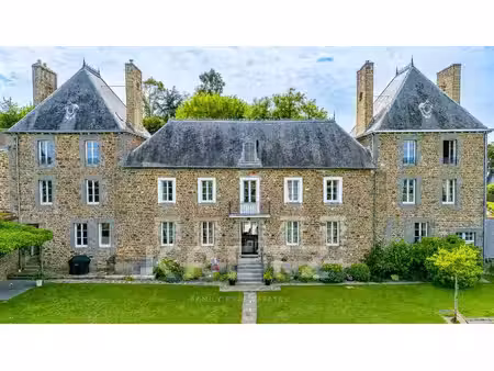 manoir historique d'exception de 1820 rénovée avec élégance en