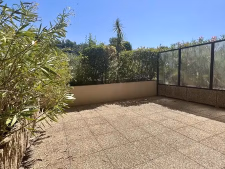 superbe t2 avec terrasse - st philippe