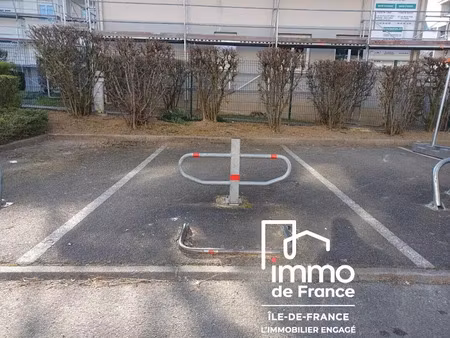 vente parking à cergy (95000)  6 500 €