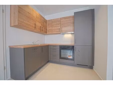 appartement à louer à rue des stappes 223 seraing (vbe42985)