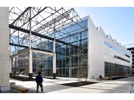 location bureaux 105 m² à 251 m²
