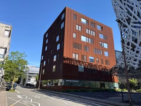 location bureaux 216 m²