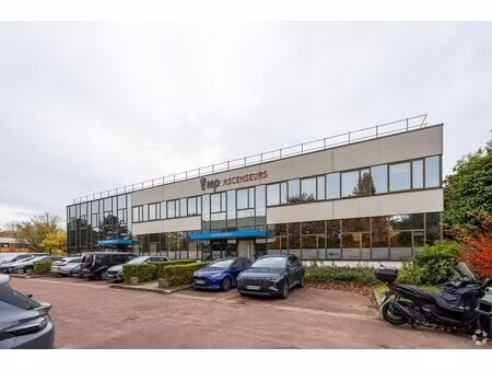 location bureaux 367 m² à 1 224 m²