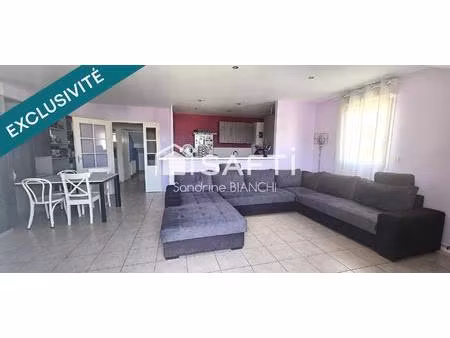 appartement climatisé type t3 avec parking et cave
