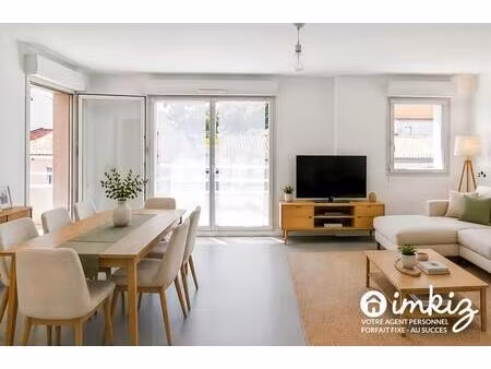 appartement 3 pièces lumineux dans quartier vivant