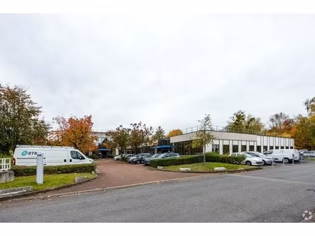 location local d’activités tremblay-en-france 93290 844m²