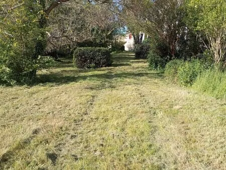 ensemble immobilier de 280m2 avec deux locaux commerciaux