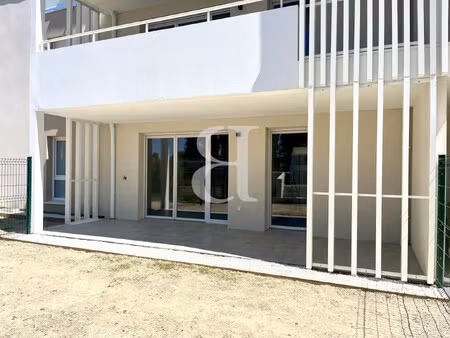 superbe appartement avec jardin à saint rémy de provence