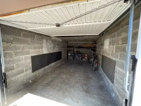 - avenue du loup - garage