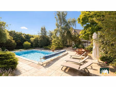belle maison familiale  5 grandes chambres et piscine – treon