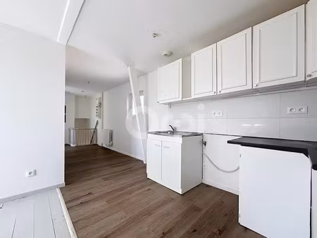 location appartement 3 pièces 43.32 m² à la neuville-roy (60190)  685 €