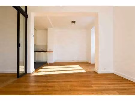 stockel - rénové - 2 chambres