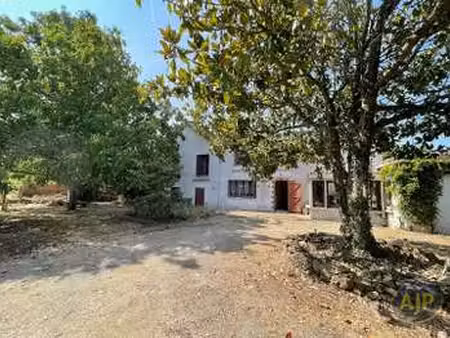vente maison à vieillevigne (44116) : à vendre / 146m² vieillevigne