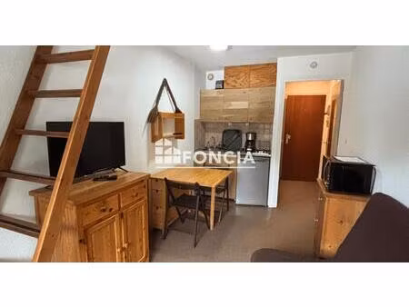 la foux d'allos coeur de station on adore ce duplex de 29m2 offrant 6 couchages dans le tr