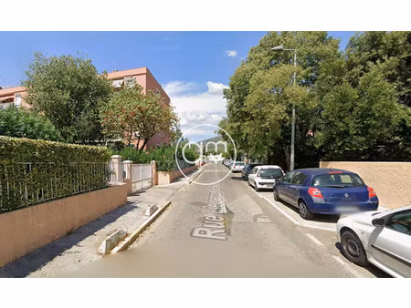 location parking 13 m² à la valette-du-var (83160)  109 €