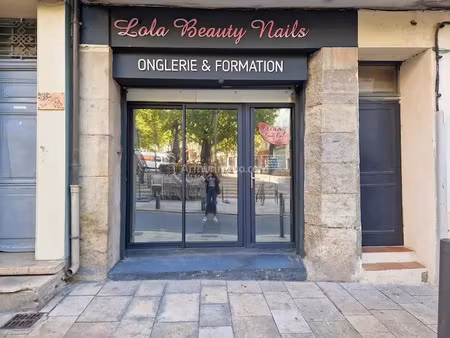 location locaux professionnels 1 pièce 18 m² à draguignan (83300)  500 €