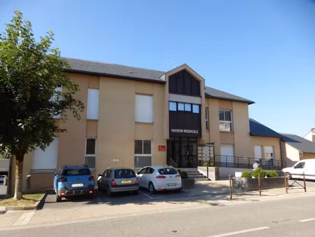 location locaux professionnels 6 pièces 91.4 m² à sévérac-l'eglise (12310)  1 120 €