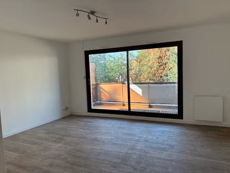 location appartement 2 pièces 44.32 m² à livry-gargan (93190)  899 €