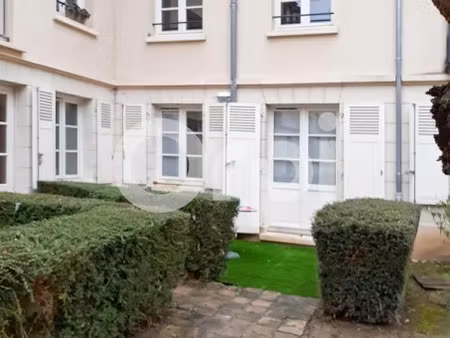location appartement 2 pièces 45.45 m² à senlis (60300)  823 €